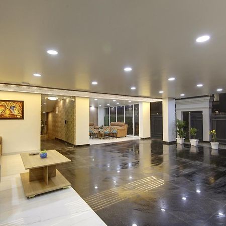 Anandam Club House Aparthotel Gurgaon Buitenkant foto